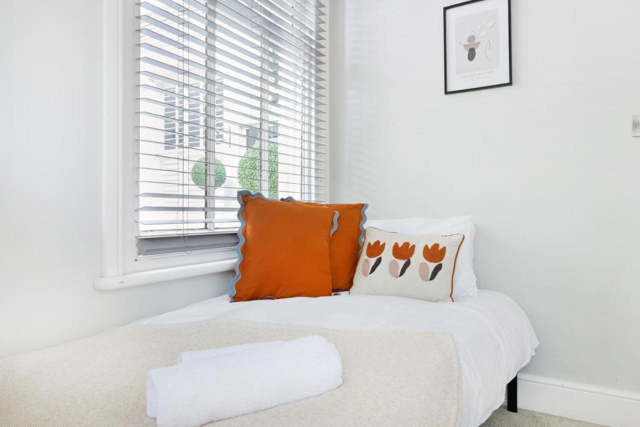 نوتينغهام Spacious 2 Bedroom Apartment In Park Estate المظهر الخارجي الصورة